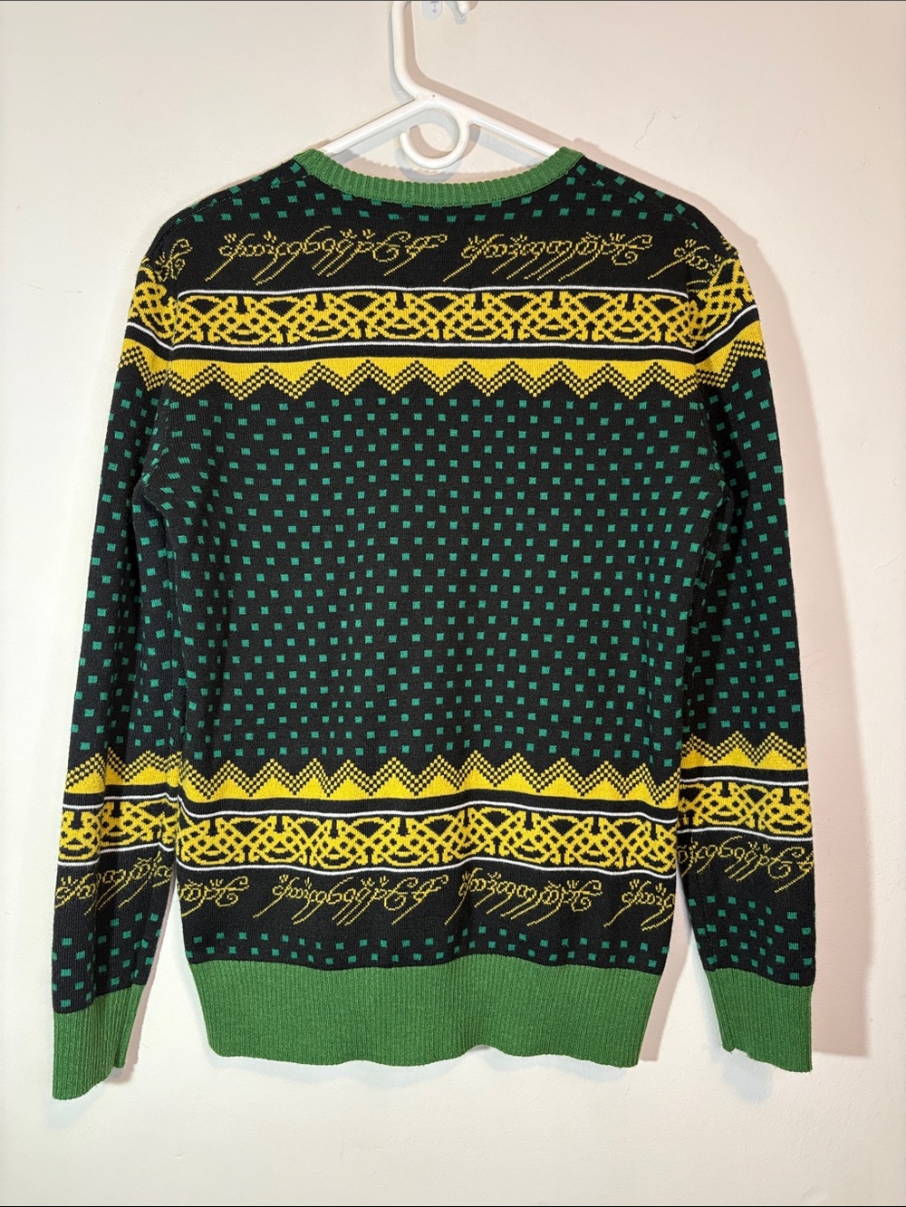 Leaves of Lorien BoxLunch Exclusive The Lord of the Rings Sweater Small LOTR Fan - Picture 5 of 5